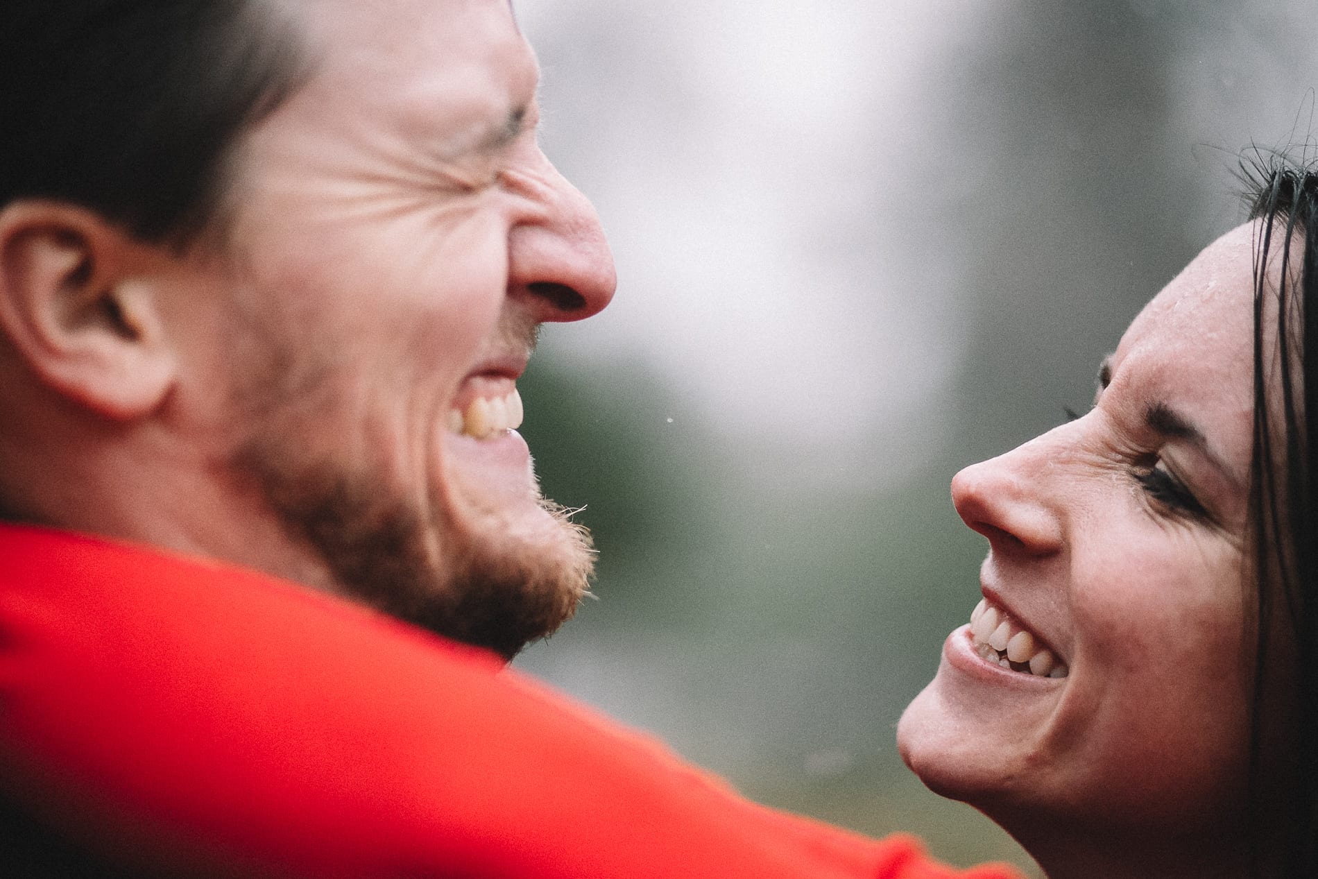 redding-caldwell-lake-park-gazebo-couples-photo-13