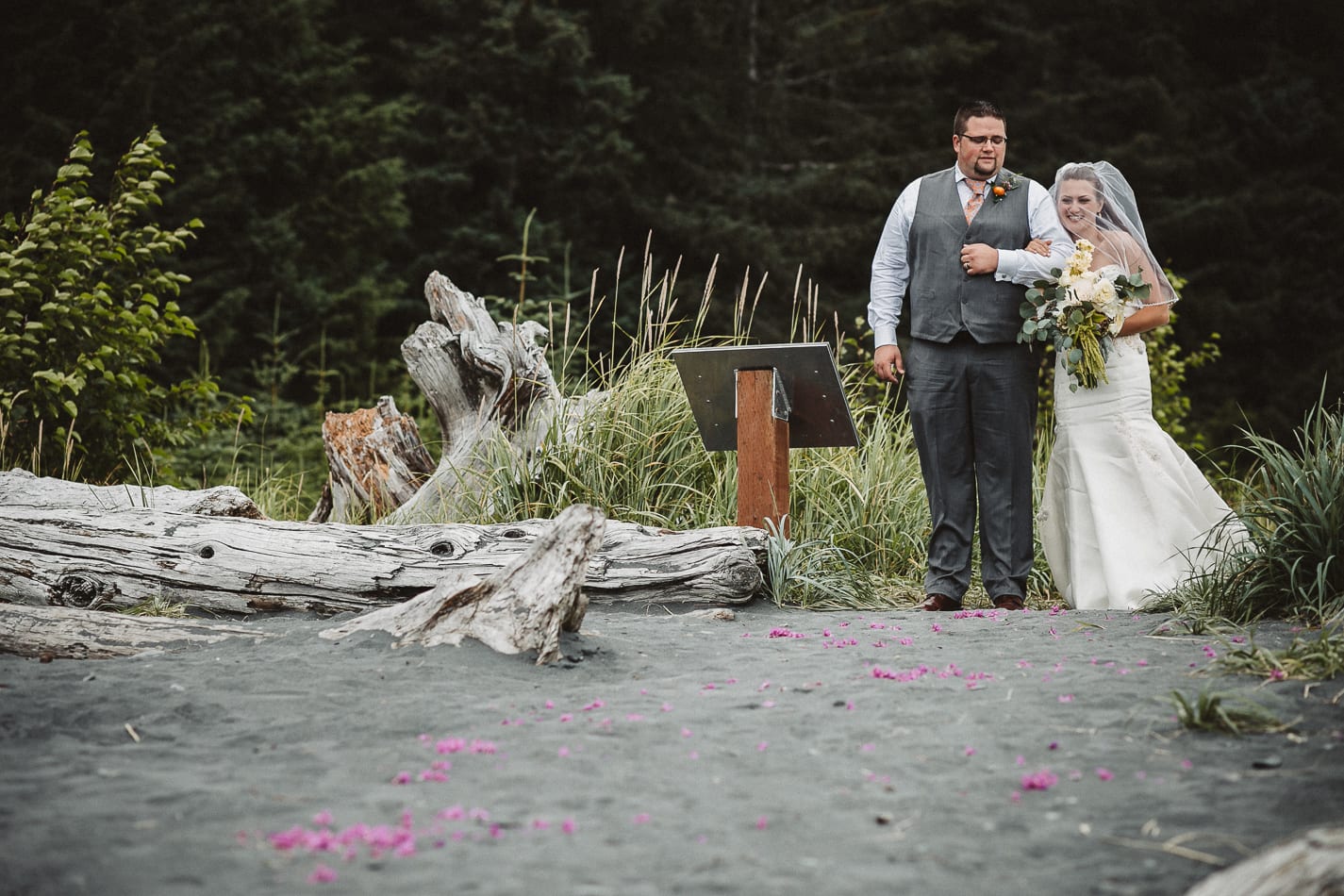seward-alaska-beach-wedding-photographer-43