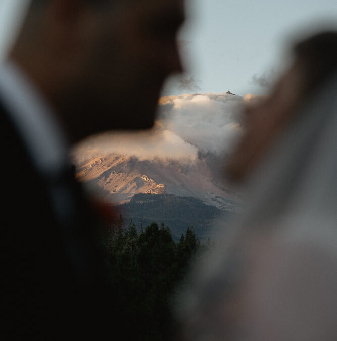 McCloud Hotel Norcal CA Wedding Photographer | Tommy & Mindy